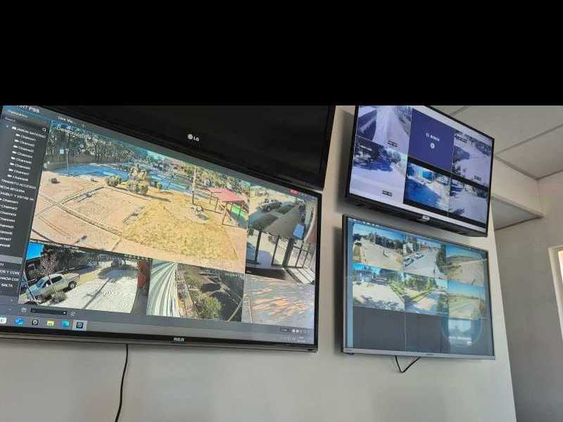 Con los ojos puestos en el pueblo