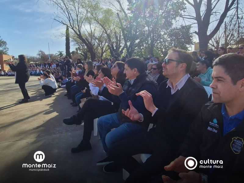 Monte Maíz homenajeó al General San Martín