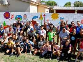 Detalles finales del mural en UMANyF