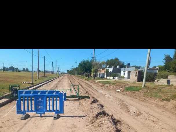 Nivelación y Compactación de suelo en calle La Pampa