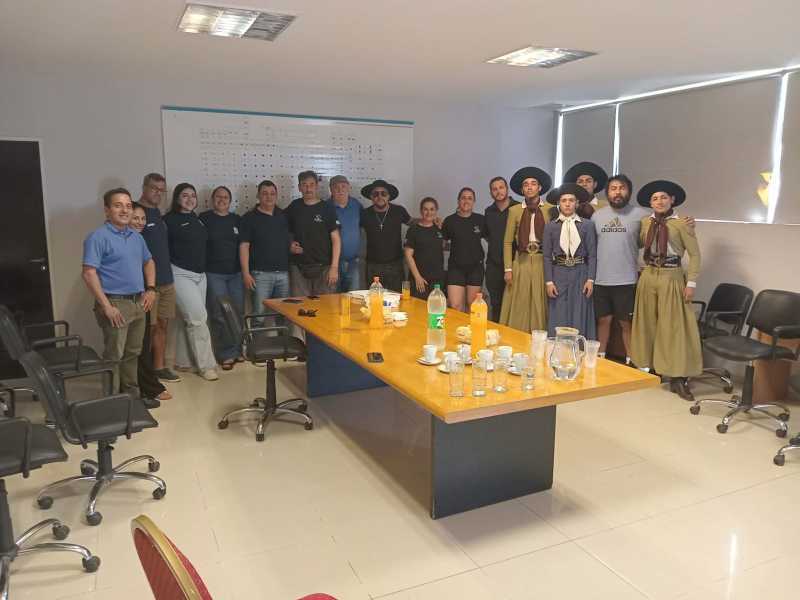 EIntendente recibió delegaciones del Malambo