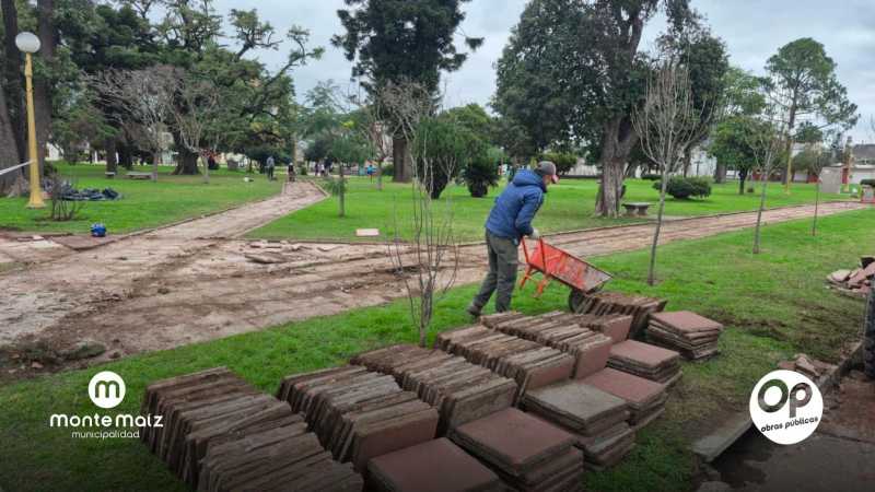 Restauración de la plaza José de San Martín